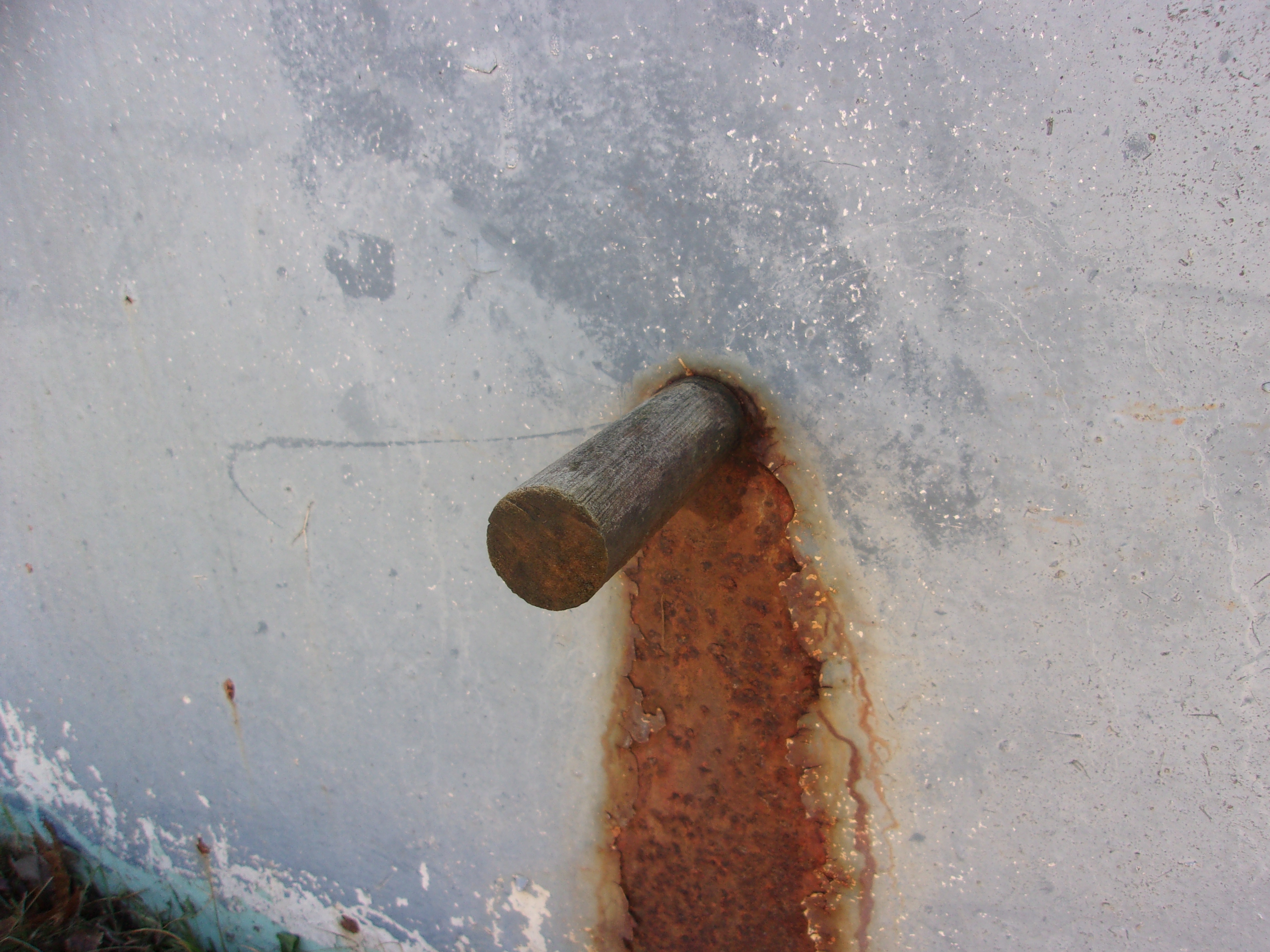 Oklahoma prison officials show photographs of crumbling prisons, ask