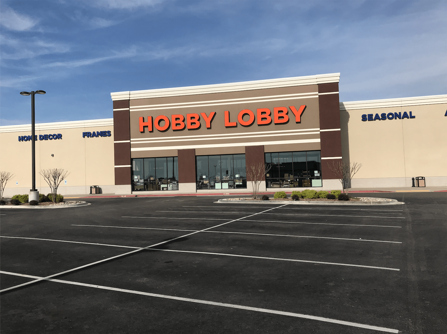 Hobby Lobby Shuts Down Stores Across Oklahoma Many Employees Face Pay Cuts Hobby Lobby Shuts Down Stores Across Oklahoma Many Employees Face Pay Cuts